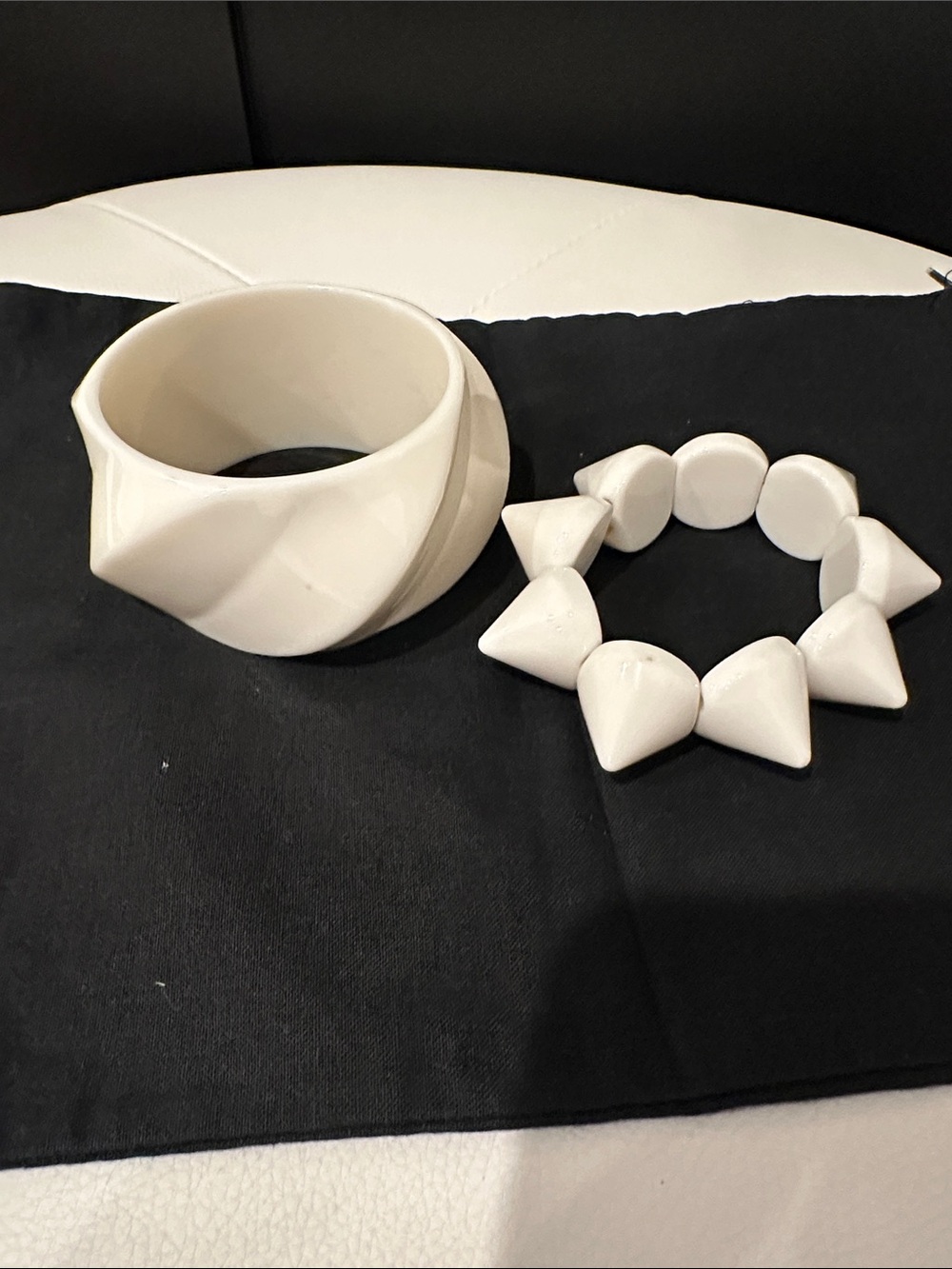 White Sculpted Resin Bangle and Spiked Bead Bracelet Set